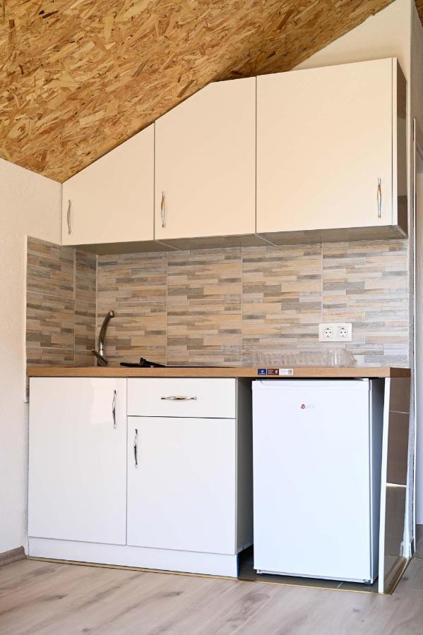 Elem apartmani Skver Tuzla Exteriör bild