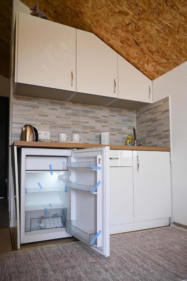 Elem apartmani Skver Tuzla Exteriör bild
